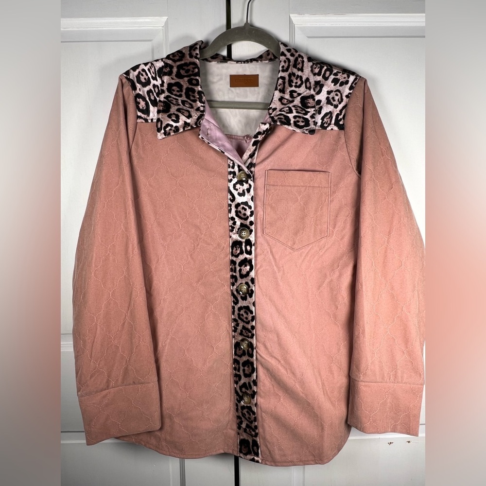 NWT Umgee Blush Pink Velour Leopard Print Button Up Shirt Quilted Size Small